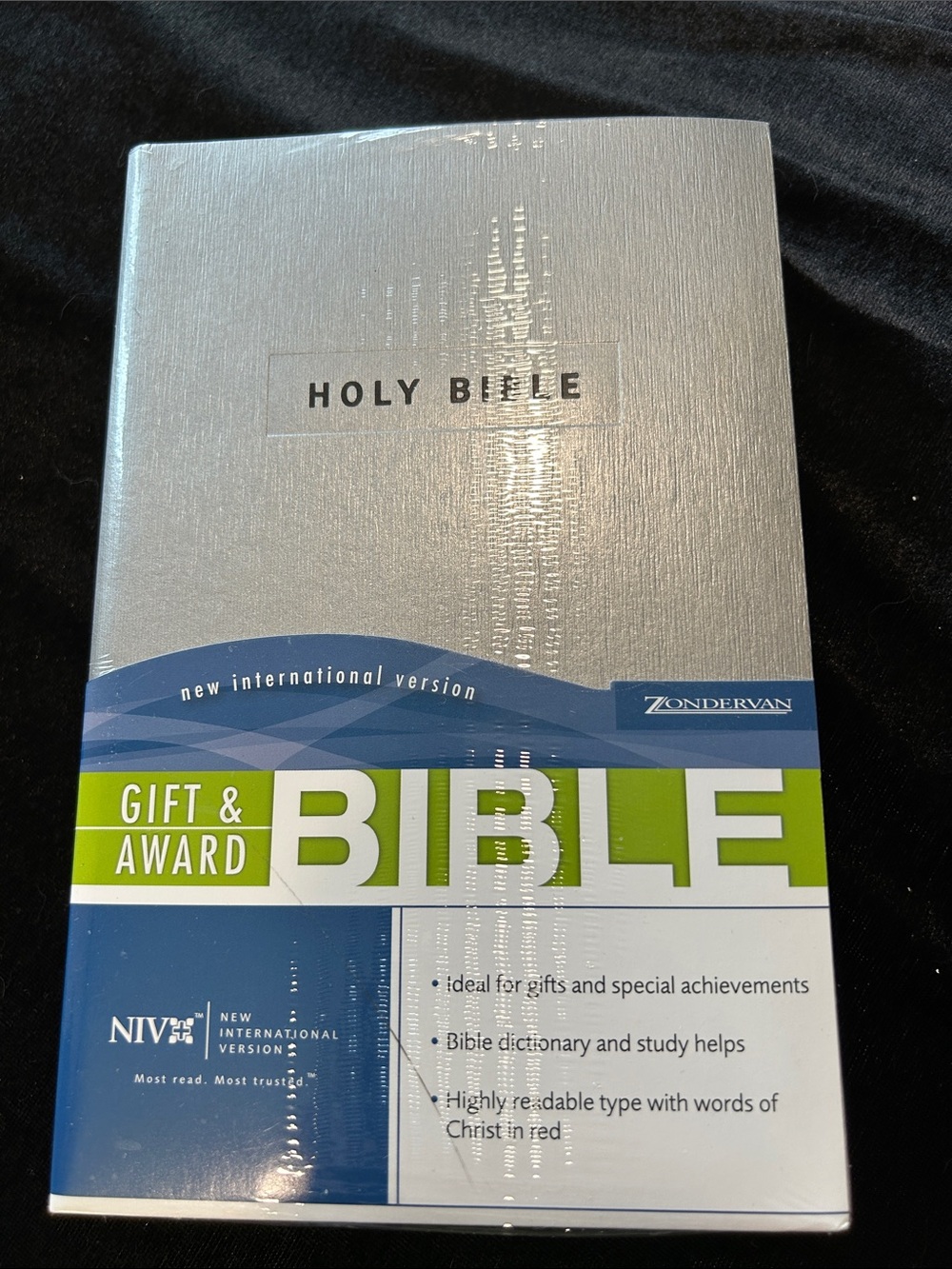 NIV Gift & Award Bible - Silver
